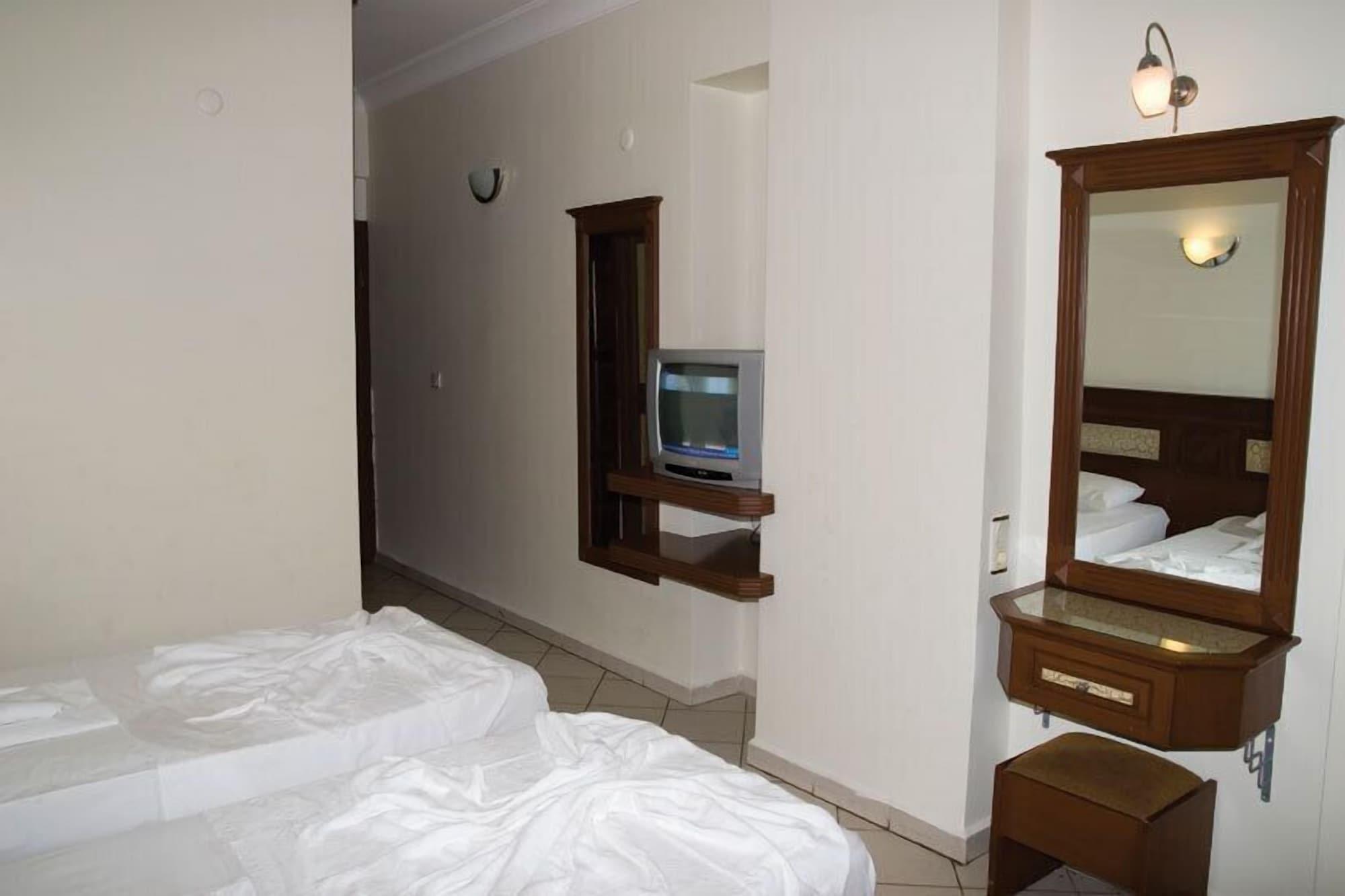 Alin Hotel Аланя Екстериор снимка