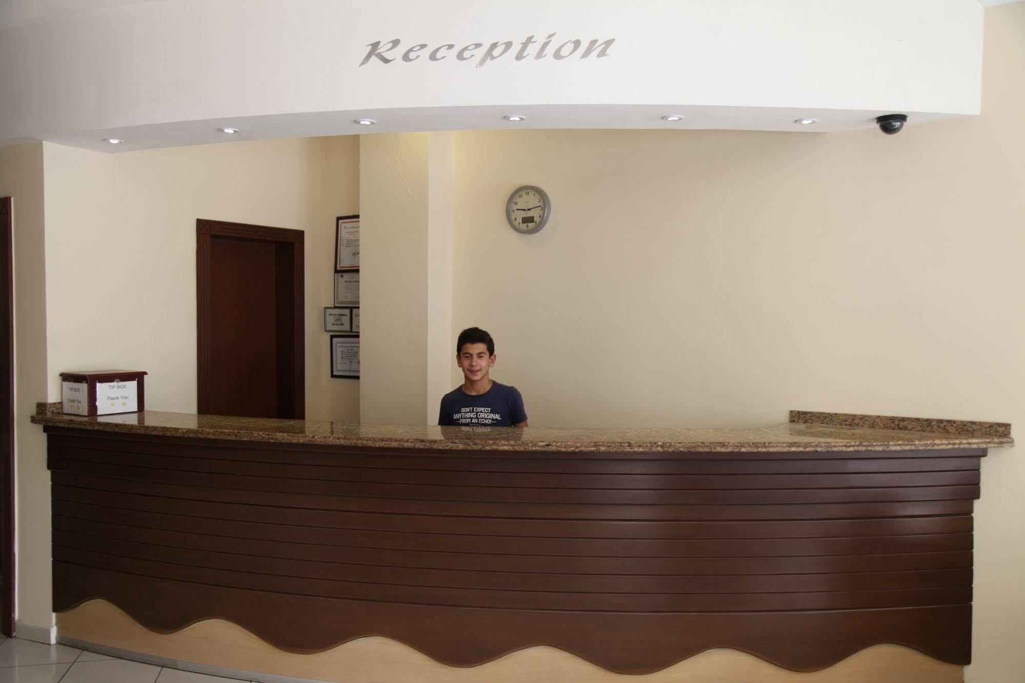 Alin Hotel Аланя Екстериор снимка