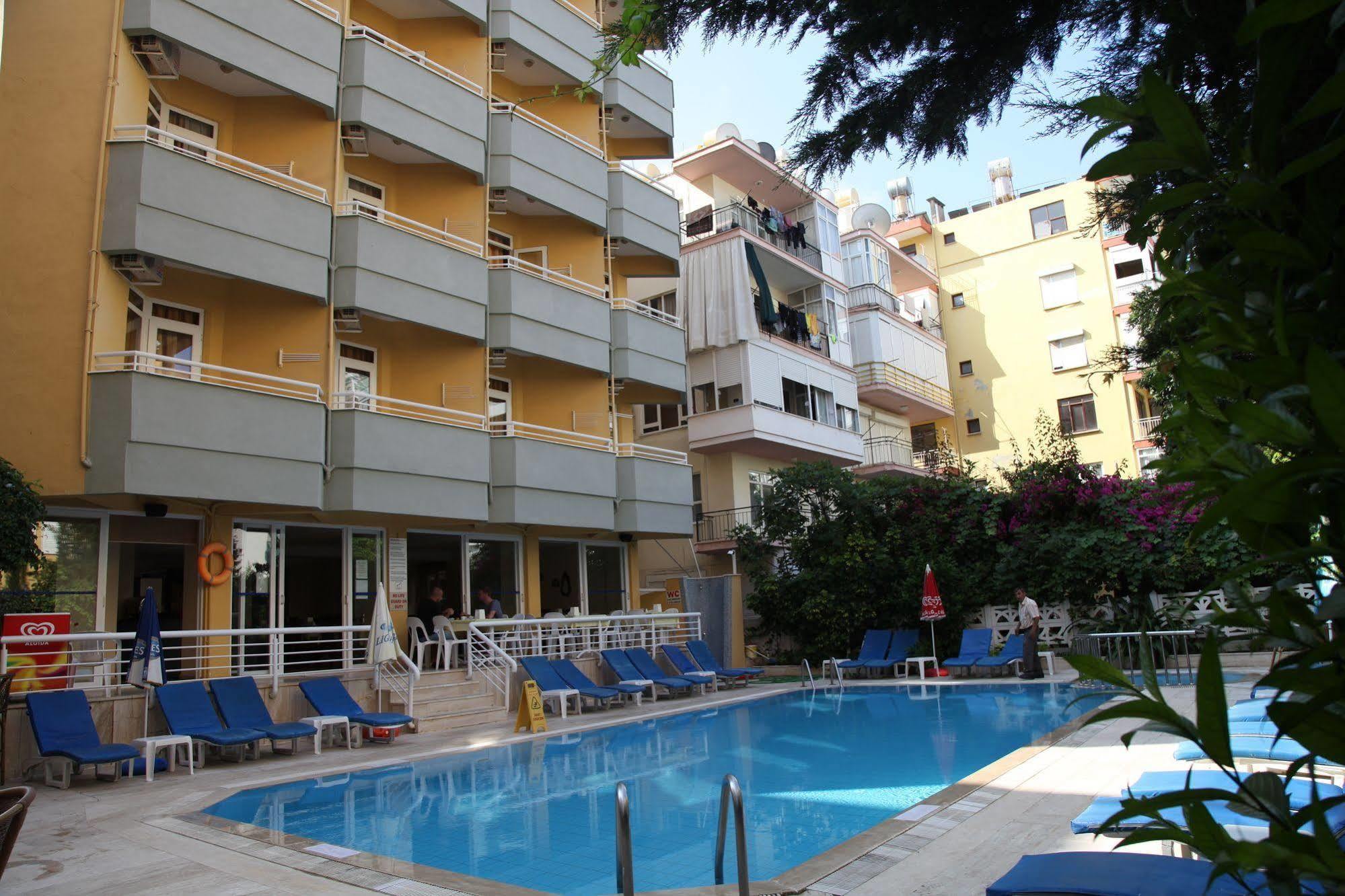 Alin Hotel Аланя Екстериор снимка